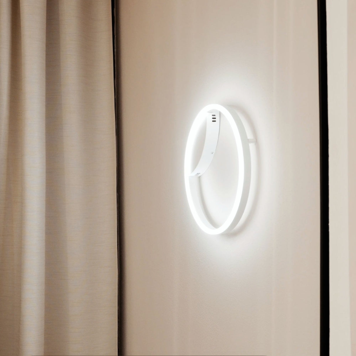 s.luce LED Ring Wandlampe & Deckenleuchte Dimmbar modern rund