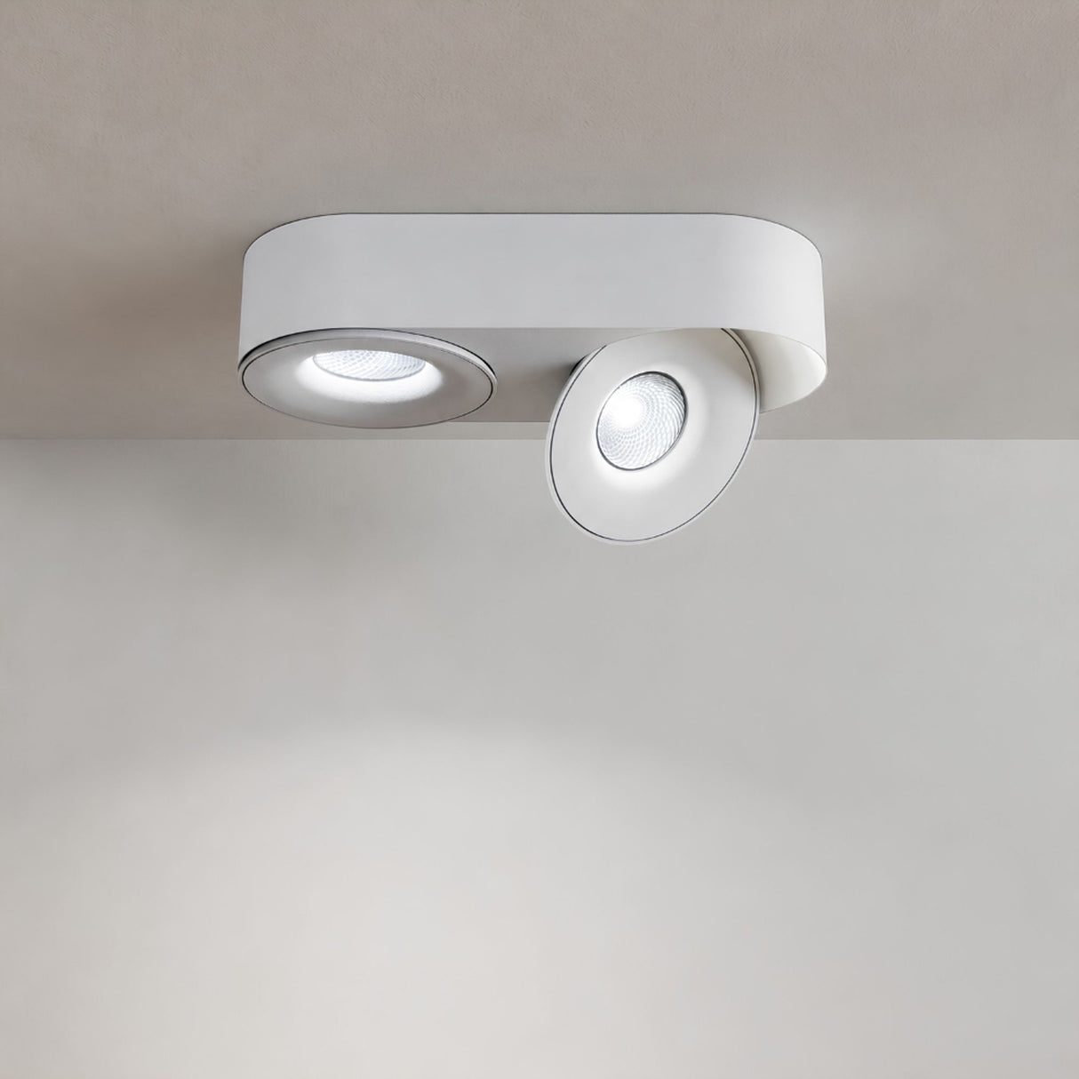s.luce Santa Duo LED faretto da superficie orientabile e dimmerabile
