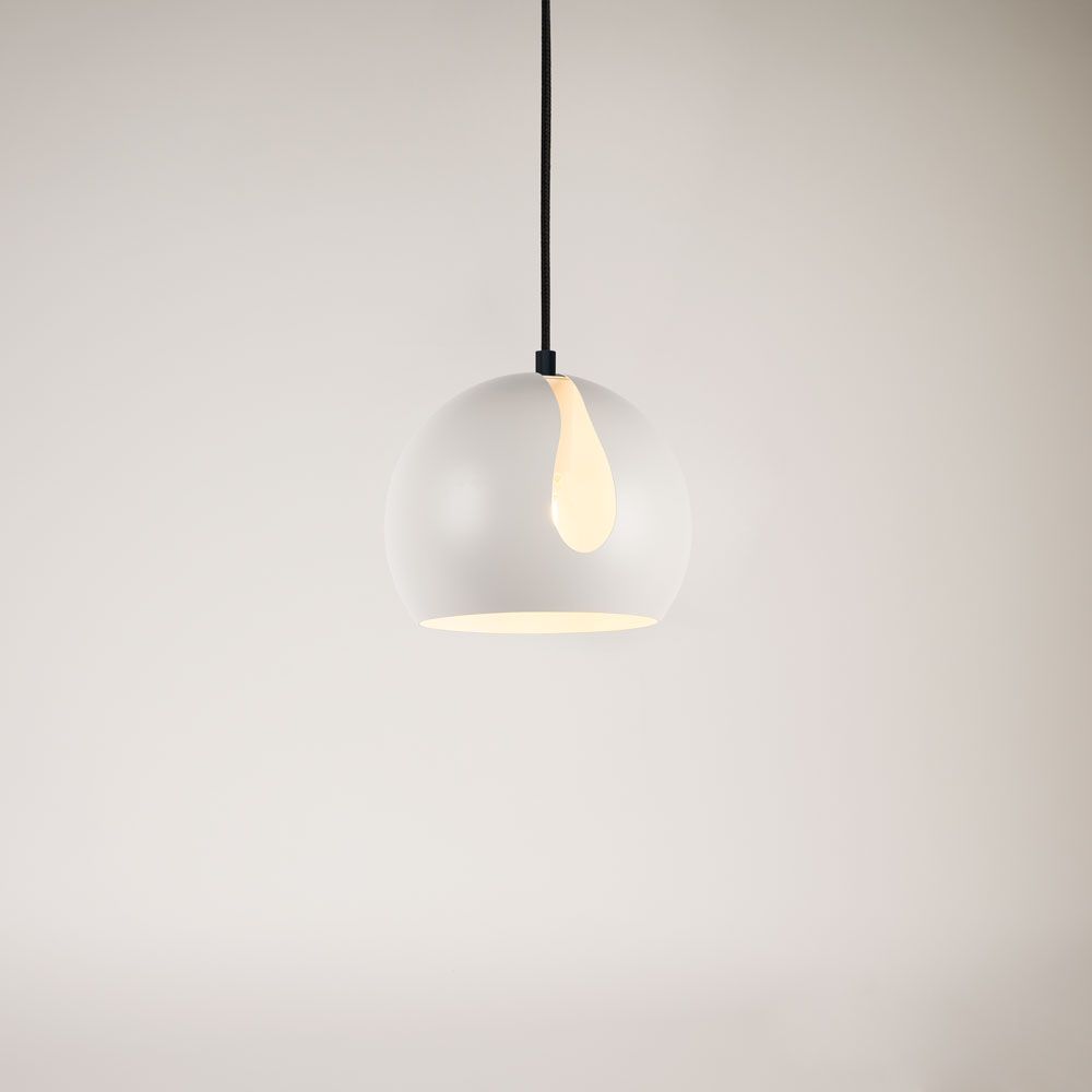 s.luce Ball pendant light 3-light with ceiling track