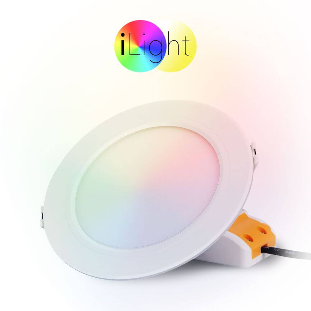 iLight LED-Einbaupanel Ø14cm mit RGB-Farbwechsel und dimmbarer Helligkeit, ideal für individuelles Raumlicht.