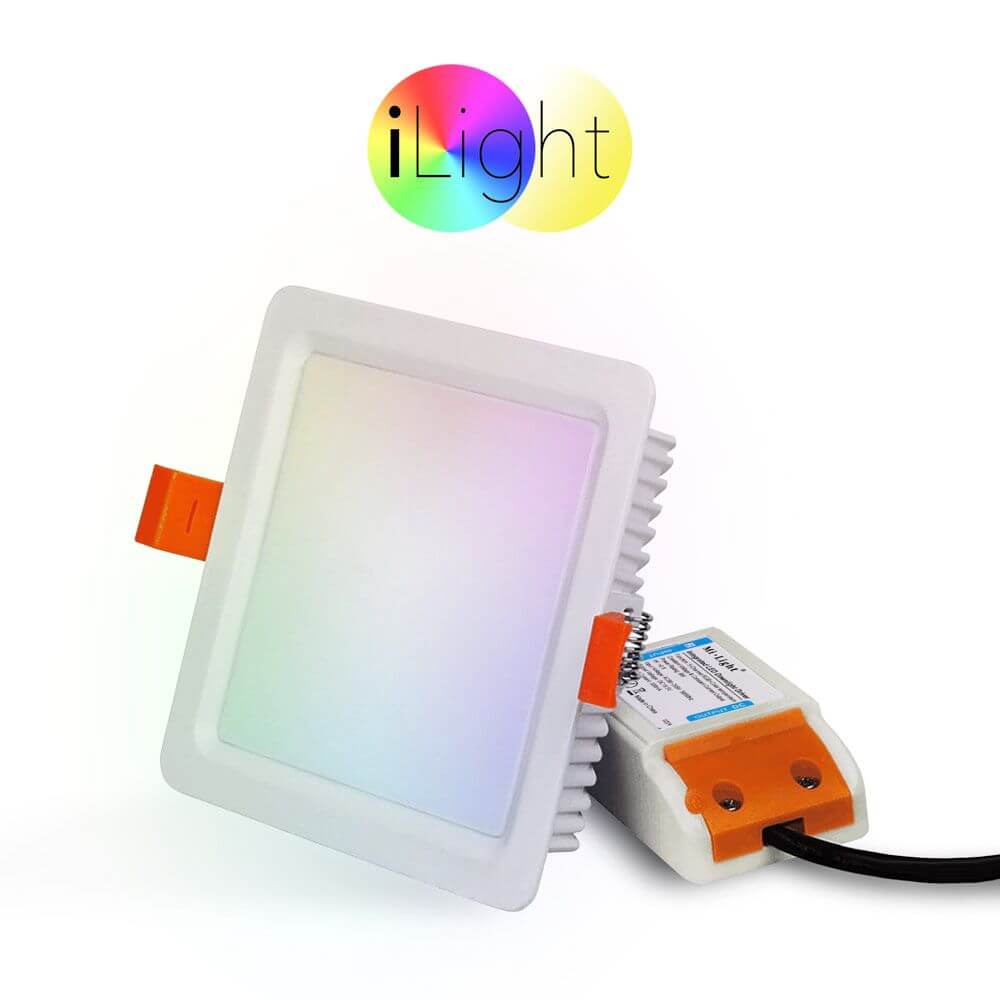 iLight LED-Einbaupanel 12x12cm in RGB-Farben mit Stromversorgung, dimmbar und anpassbar.