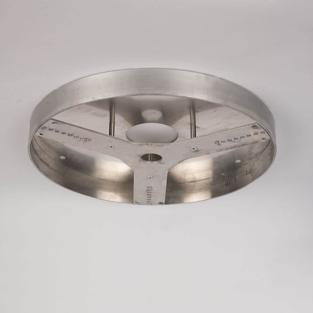 Baldachin Ø 60cm für zentrische Aufhängung, geeignet für s.luce Ring-Pendelleuchten in Galerien und Treppenhäusern.