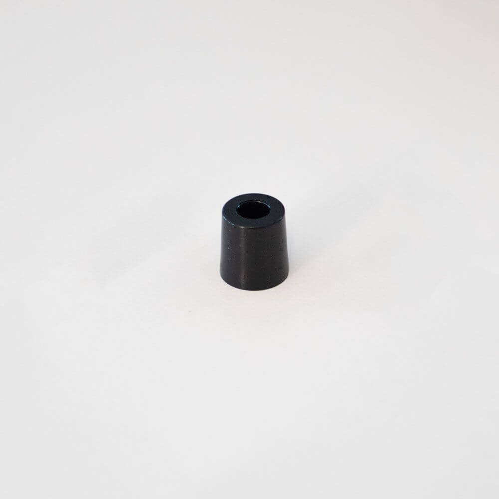 s.luce Distanzhalter in Schwarz für Cloud Wandleuchten, ideal zur Gestaltung einzigartiger Lichtobjekte.