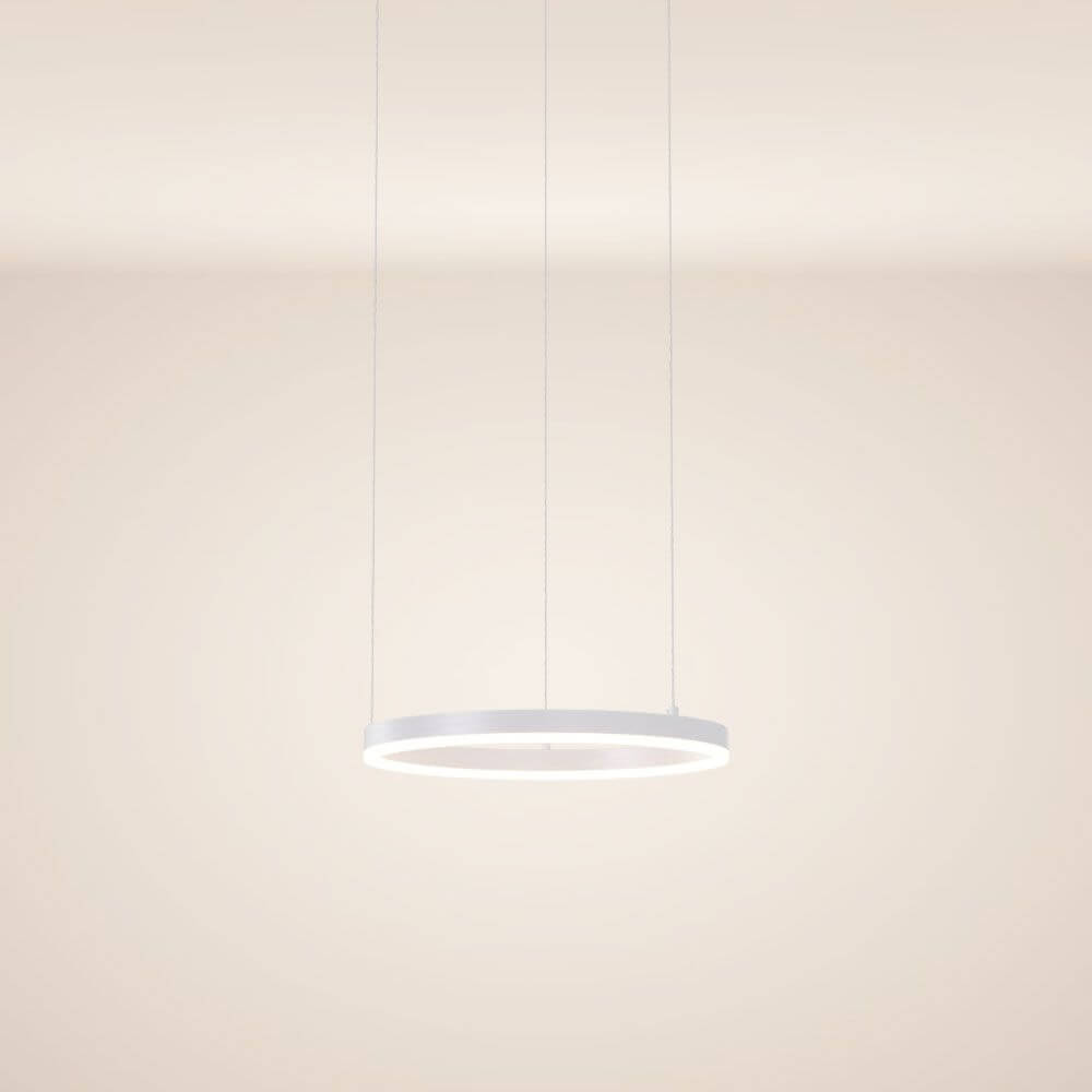 s.luce LED-renkaiden riippuvalaisin Ø 40 cm minimalistisessa muotoilussa epäsuoralla valaistuksella.