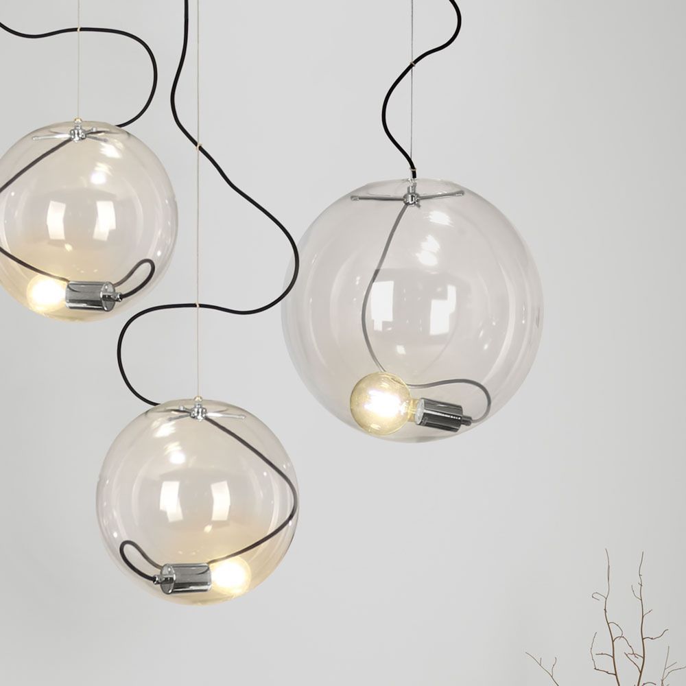 Moderne s.luce Sphere Galerieleuchte mit transparenten Glaskugeln und asymmetrischer Lichtverteilung.