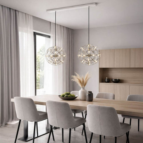 s.luce Atom LED Esstisch-Pendelleuchte 2 bis 5-flammig Balken 120cm über modernem Esszimmertisch mit zwei Kugel-Pendelleuchten