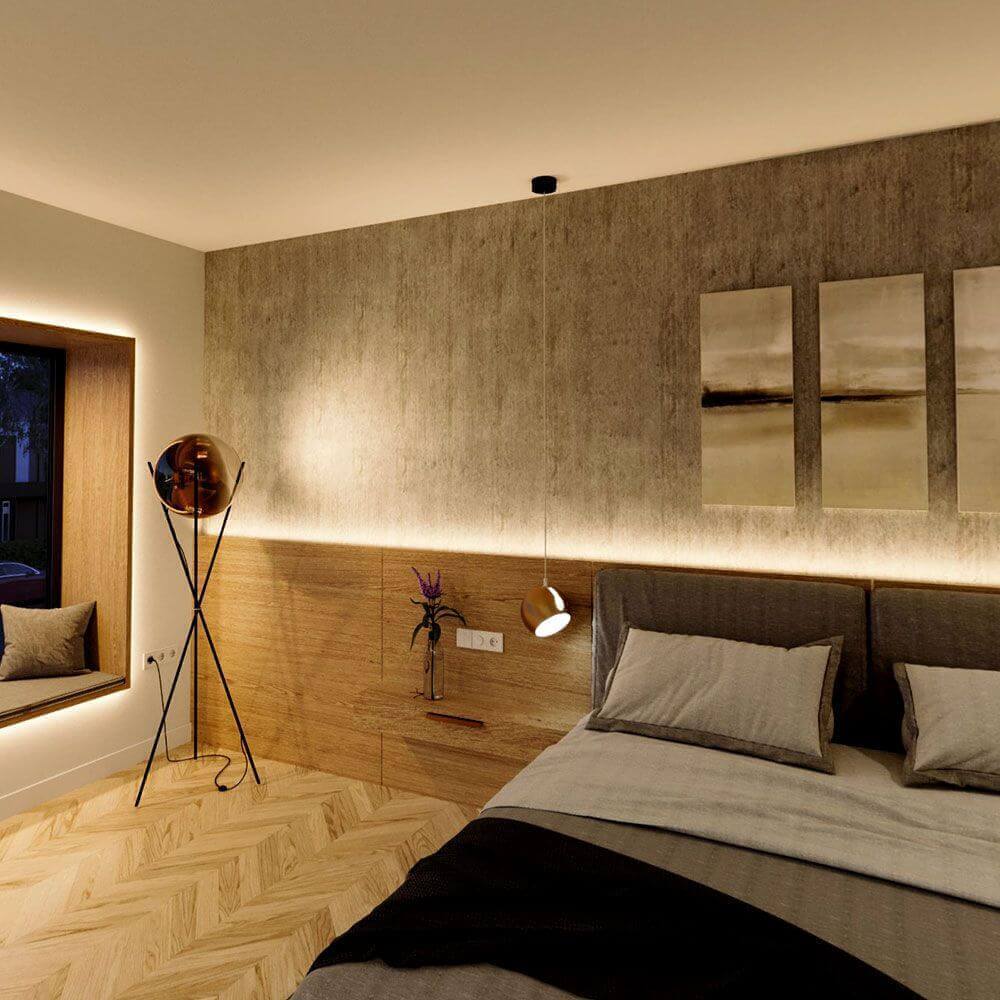 Modernes Schlafzimmer mit Holzdetails, gedämpfter Beleuchtung und stilvoller Akzentwand.