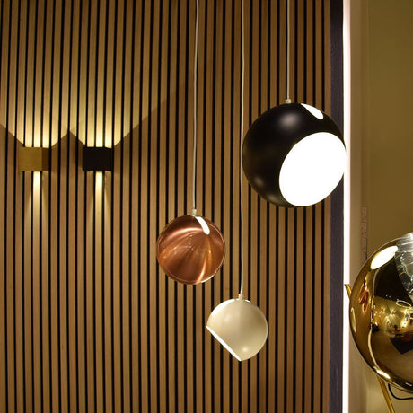 s.luce Ball Metall Pendelleuchte mit drehbarem tauschbaren Schirm