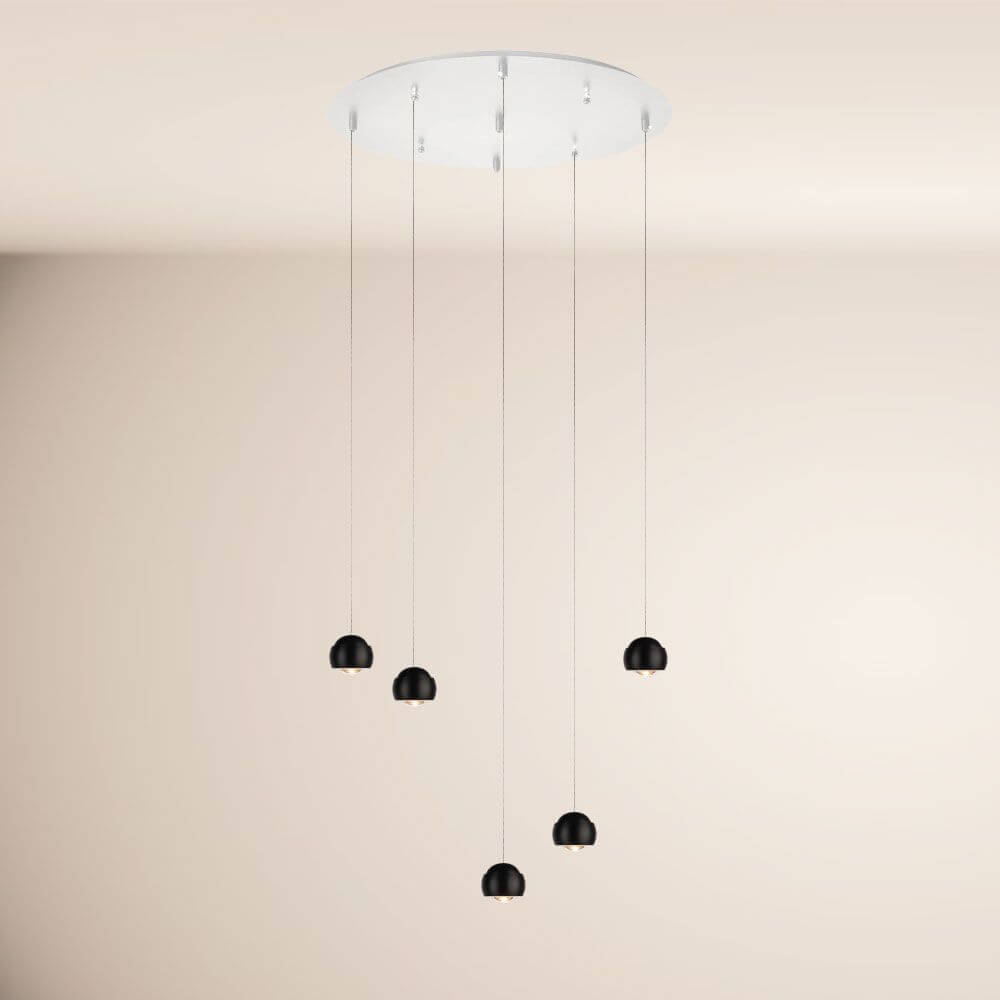 s.luce Beam LED Pendelleuchte 3- oder 5-flammig Modular Baldachin in elegantem Design mit schwarzen Lampenschirmen.
