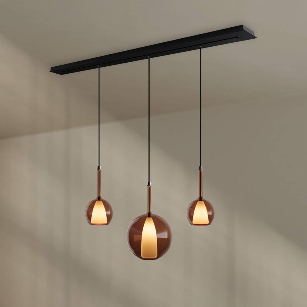 s.luce Belluna Esstischleuchte 3-flammig 160cm Baldachin in modernem Design mit braunem Glas.