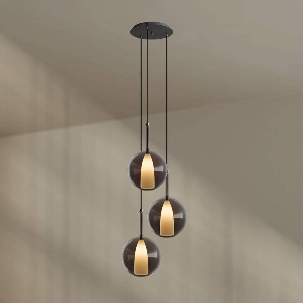 s.luce Belluna Galerieleuchte 3-flammig Ø 40cm Baldachin mit drei pendelnden Glaskörpern in modernem Design.
