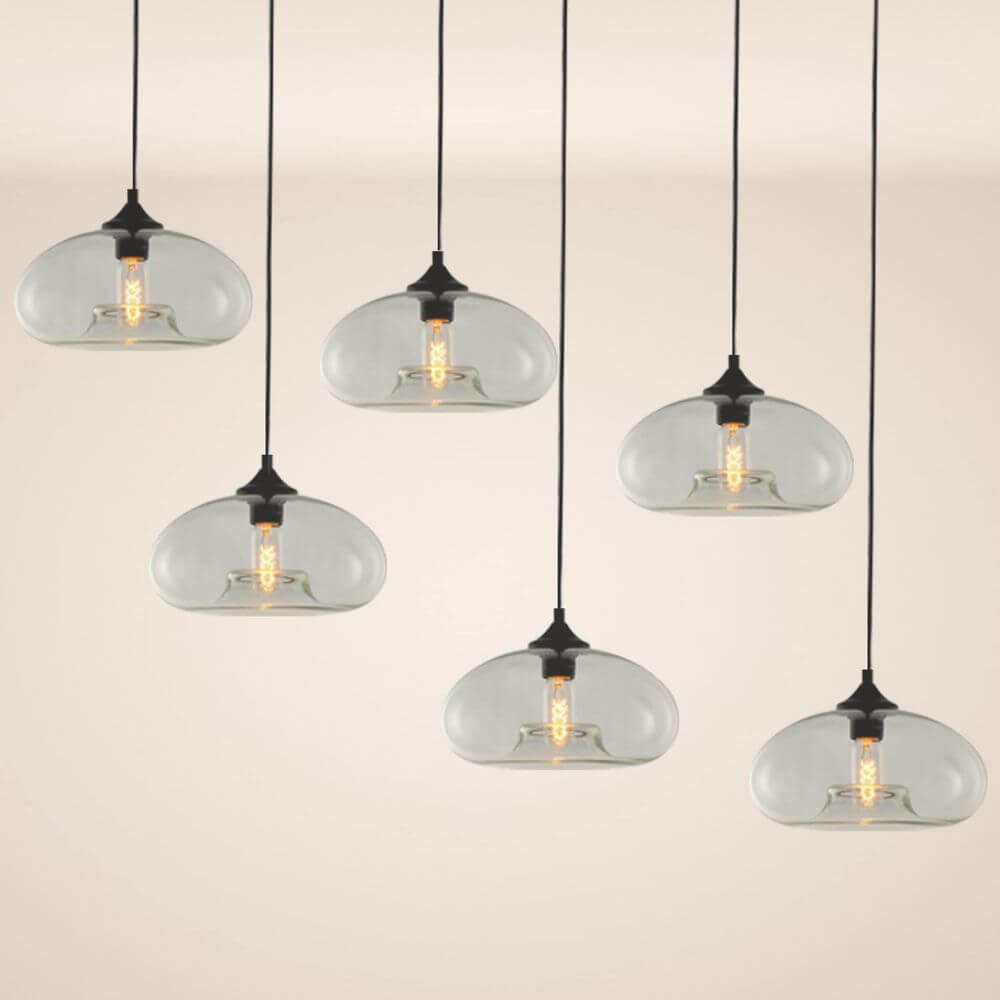 s.luce Lampa wisząca Cruet z wieloma źródłami światła w nowoczesnym designie z sześcioma kulkami szklanymi.