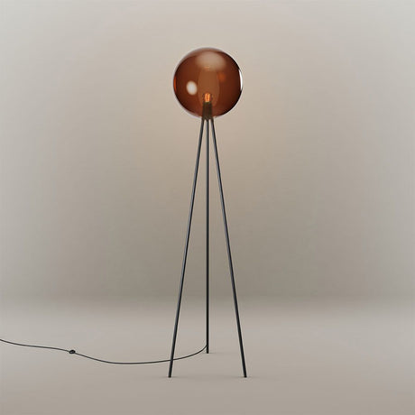s.luce Dreibein-Stehleuchte Orb Tripod 160cm mit Glaskugel in modernem Design mit sanftem Licht.