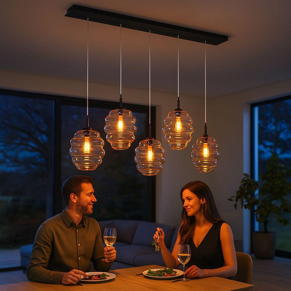 s.luce Echos Esstischleuchte 5-flammig mit Glaslampen, perfekt für große Esstische und moderne Wohnräume.