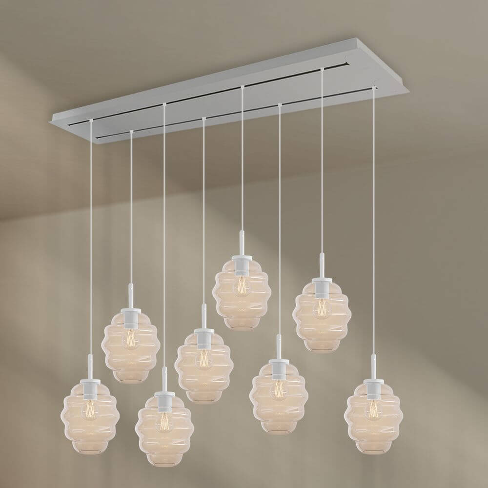 s.luce Echos Esstischlampe 8-flammig 160cm 2-reihig Ø 18cm mit 8 mundgeblasenen Glaskörpern in moderner Einrichtung.