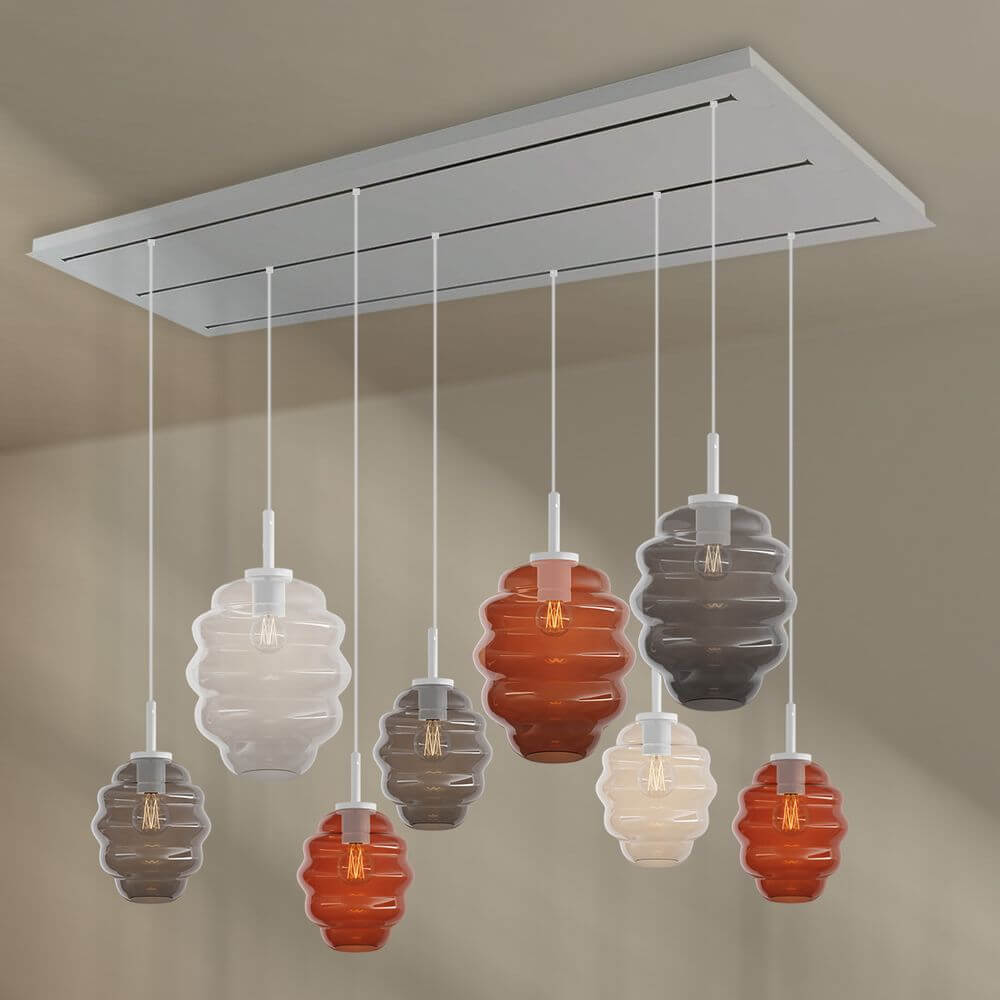 s.luce Echos Esstischlampe 8-flammig 200cm 3-reihig Ø 18/25cm mit Glaskörpern in verschiedenen Farben.