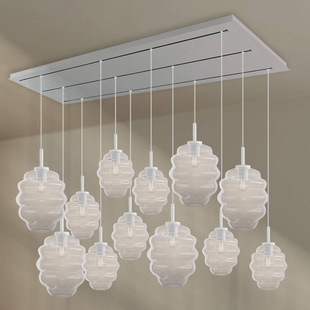 s.luce Echos Esszimmerlampe 12-flammig 200cm 3-reihig Ø 18/25cm mit mundgeblasenen Glaskörpern in verschiedenen Farben.