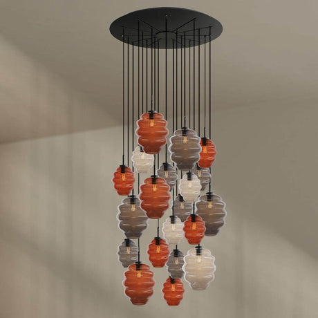 s.luce Echos galleriarmatur med 20 lyskilder Ø 120 cm baldakin Ø 18/25 cm med fargede glasskropper.