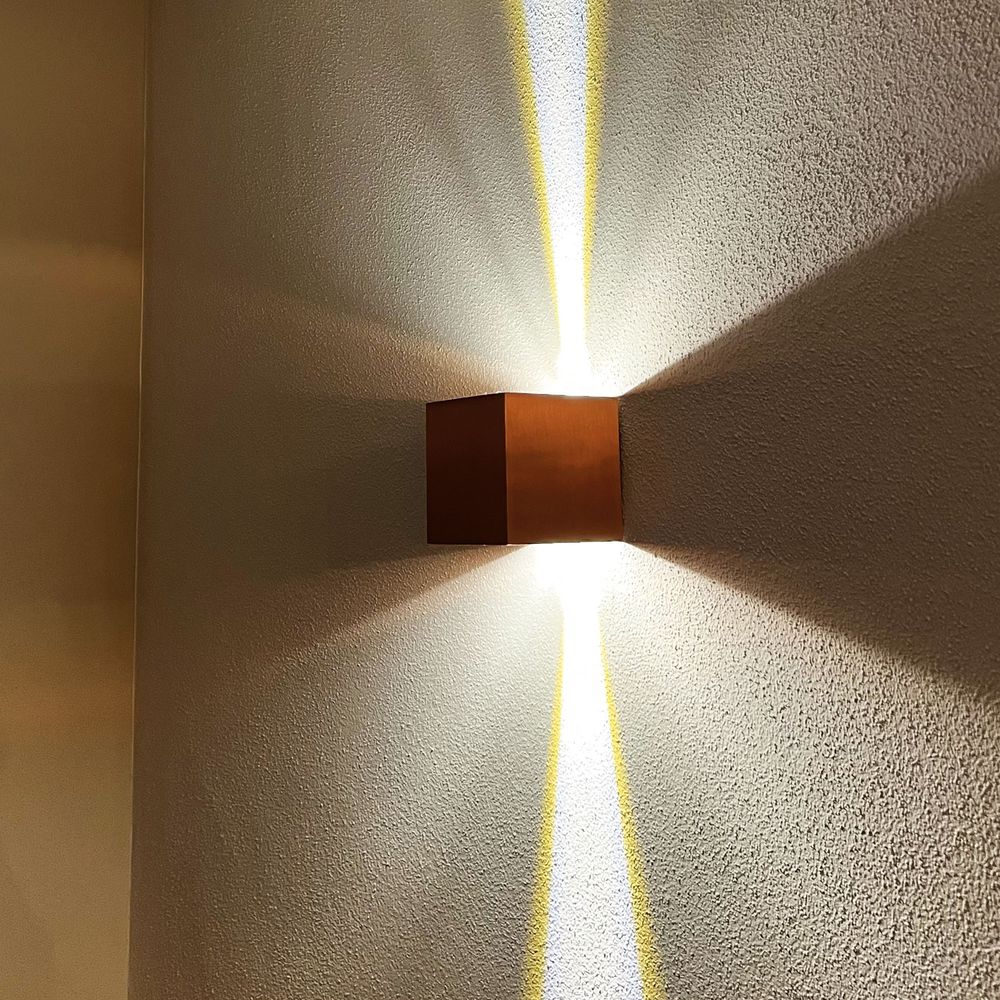 s.luce Ixa LED wandlamp met bewegingsmelder