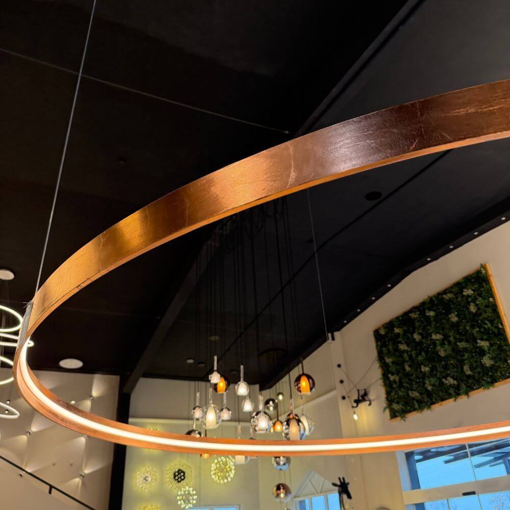 s.luce Made LED-Ring XL Pendelleuchte Ø bis 230 cm Dimmbar RAL in modernem Ambiente