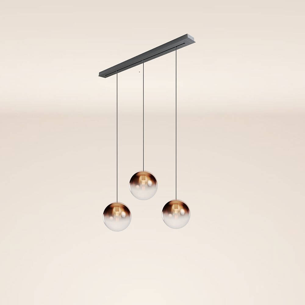 s.luce Orb 3-flammig Ø 30 Esstisch-Pendelleuchte 120cm mit drei schwebenden Kugelleuchten in elegantem Design.