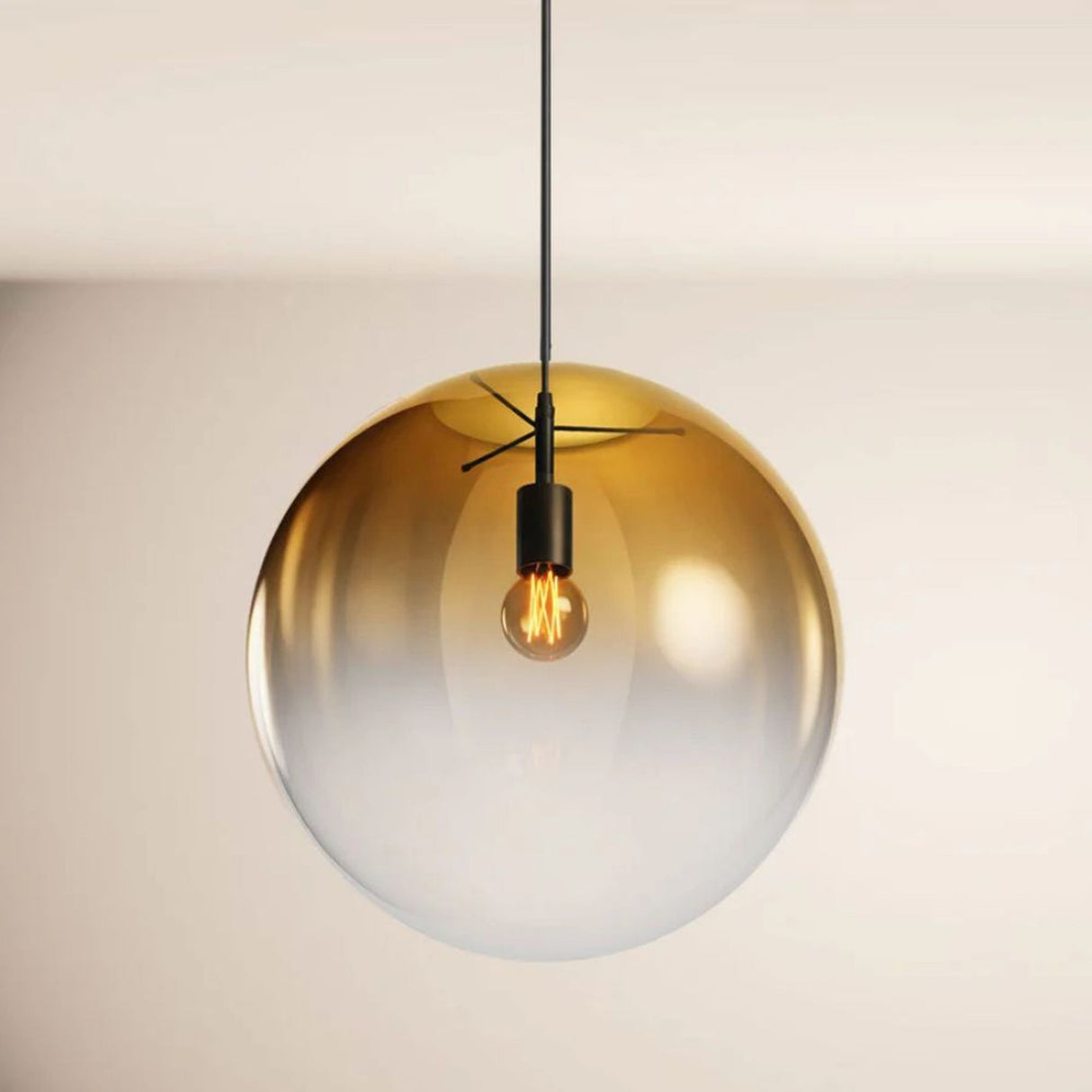 s.luce Orb Cluster Glas-Pendelampe 3-flammig 3x50cm, moderne Pendelleuchte mit eleganter Glaskugel, ideal für Wohnzimmer und Esstisch.