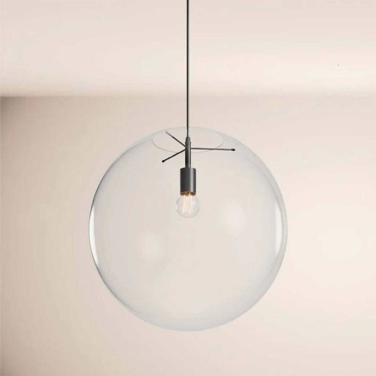 s.luce Orb Cluster Glas-Hängelampe 7-flammig 7x50cm, moderne Pendelleuchte mit großem Glasdesign für stilvolle Essbereiche.