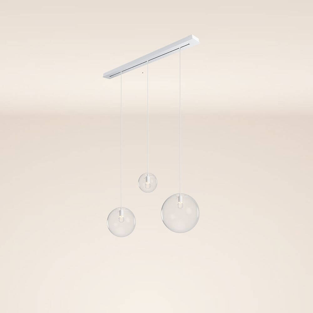 s.luce Orb Esstisch-Hängelampe 3-flammig 120cm Ø 20/30/40 mit drei Glaskugeln für modernes Wohndesign.