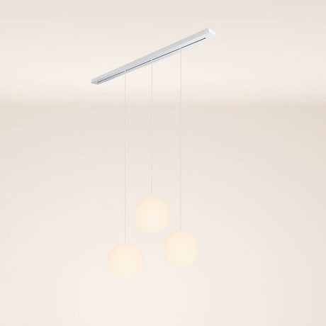 s.luce Orb Esstischleuchte 3-flammig 160cm Ø 3x40 mit schlichter Pendelleuchte in modernem Design.