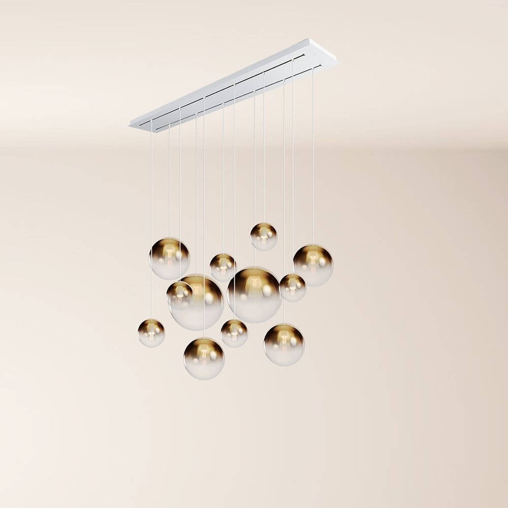 s.luce Orb Esszimmerlampe 12-flammig 160cm 2-reihig mit modernen Glaskugeln in gold und weiß.