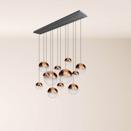 s.luce Orb Esszimmerlampe 12-flammig 160cm 2-reihig in modernem Design mit Pendelleuchten aus Glas und Metall.
