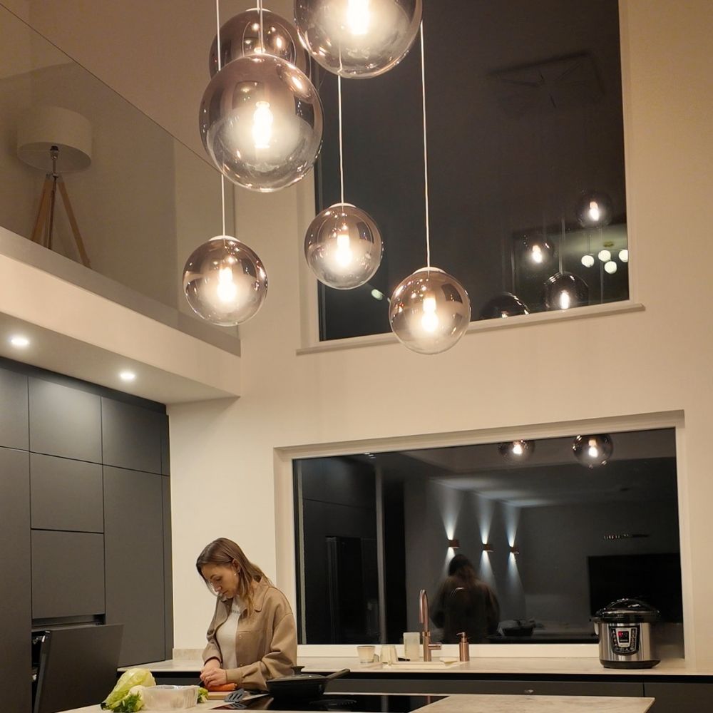 s.luce Orb gallery lamp 8-light modular