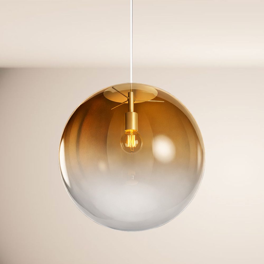 s.luce Orb Glaskugel Hängelampe 150cm Aufhängung Schwarz über einem hellen Hintergrund