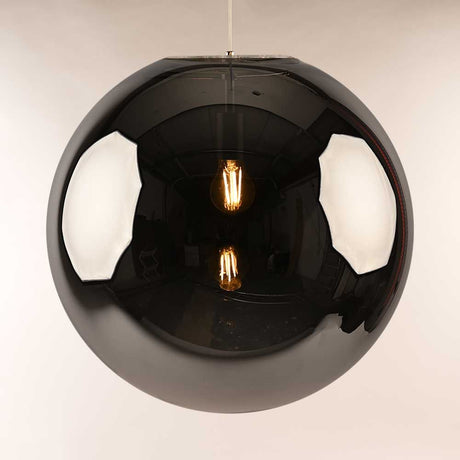 s.luce Lampada a sospensione Orb in vetro sfera con design moderno e superficie lucida.