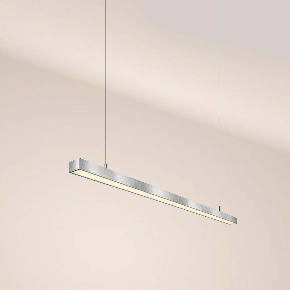 s.luce Lampe linéaire LED Oris, lampe suspendue de bureau XL sur mesure 2700K au design moderne, idéale pour des bureaux élégants.