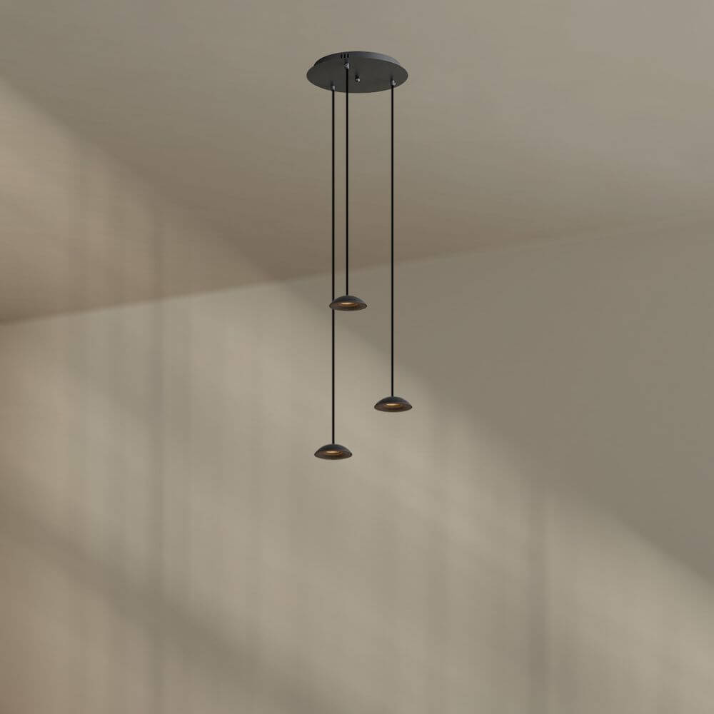 s.luce Santa Air LED Esszimmer-Pendelleuchte 3-flammig Ø 40cm Baldachin an der Decke montiert mit dreifacher Beleuchtung