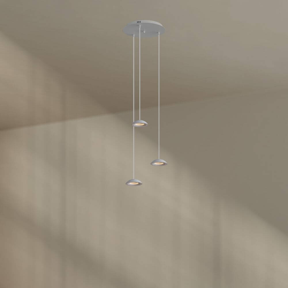 s.luce Santa Air LED Esszimmer-Pendelleuchte 3-flammig Ø 40cm Baldachin in modernem Raum.