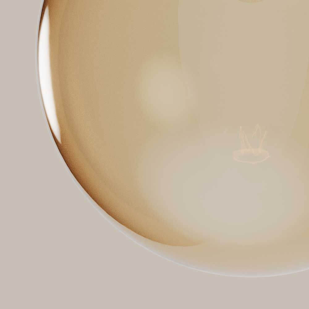 s.luce Stehleuchte Orb Poseidon mit Glaskugel 175cm – Detailaufnahme der mundgeblasenen Glaskugel in elegantem Design.