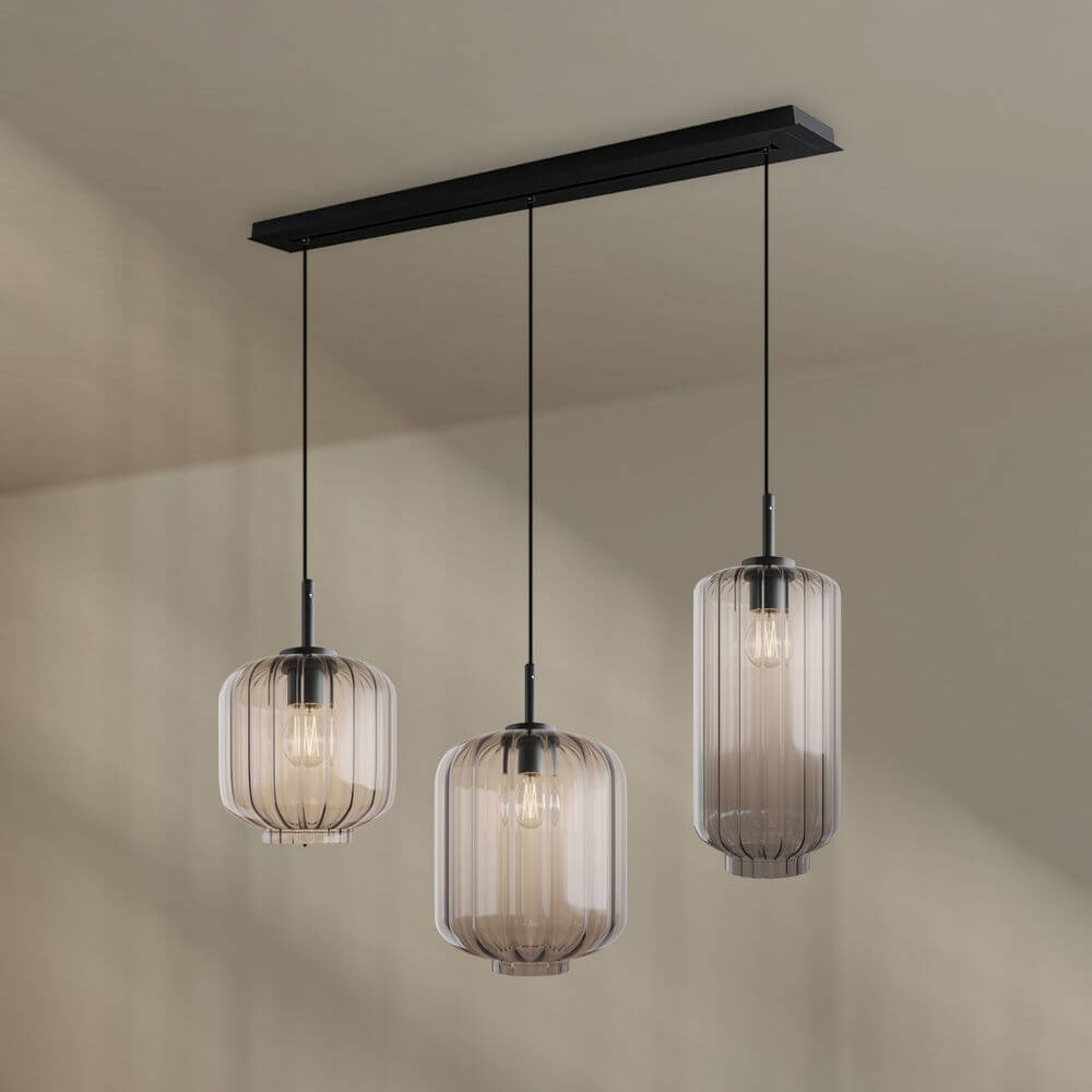 s.luce Velo Esstisch-Hängelampe 3-flammig 120cm Ø 18/20/25cm mit eleganten Glasleuchten und modernen Design.