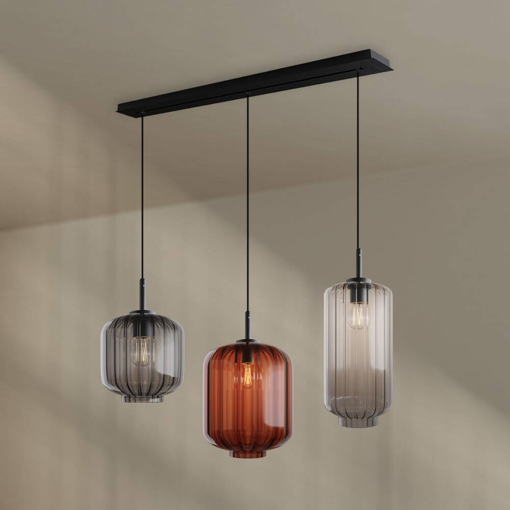 s.luce Velo Esstisch-Hängelampe 3-flammig 120cm Ø 18/20/25cm, moderne Pendelleuchte mit bunten Glasleuchten.