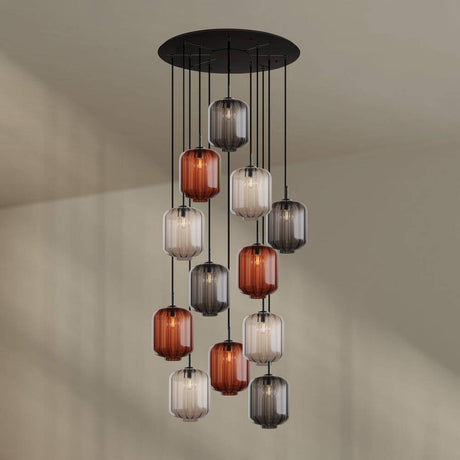 s.luce Velo Galerie-Hängeleuchte 12-flammig Ø 80cm Ø 25cm mit bunten Glas-Pendelleuchten.