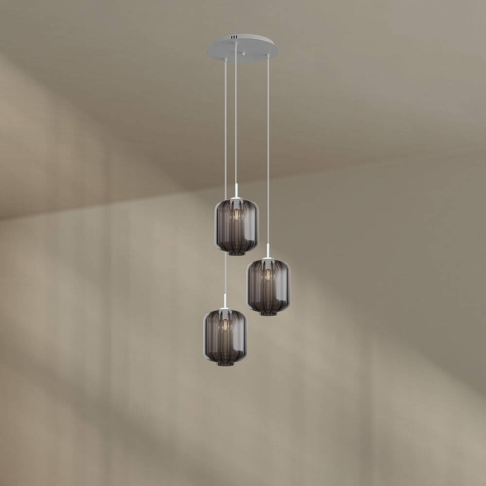 Alt Tag: s.luce Velo 3-flammige Galerielampe Ø 40cm Baldachin Ø 25cm – mundgeblasene Glaspendelleuchten, eleganter dreiflammiger Hängelüster in Rauchglas