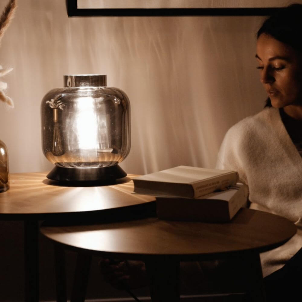 s.luce Velo bordslampa i glas med strömbrytare