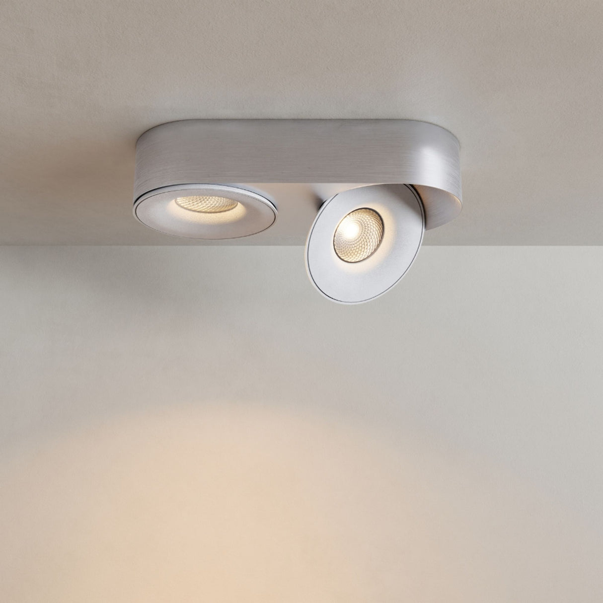 s.luce Santa Duo LED faretto da superficie orientabile e dimmerabile