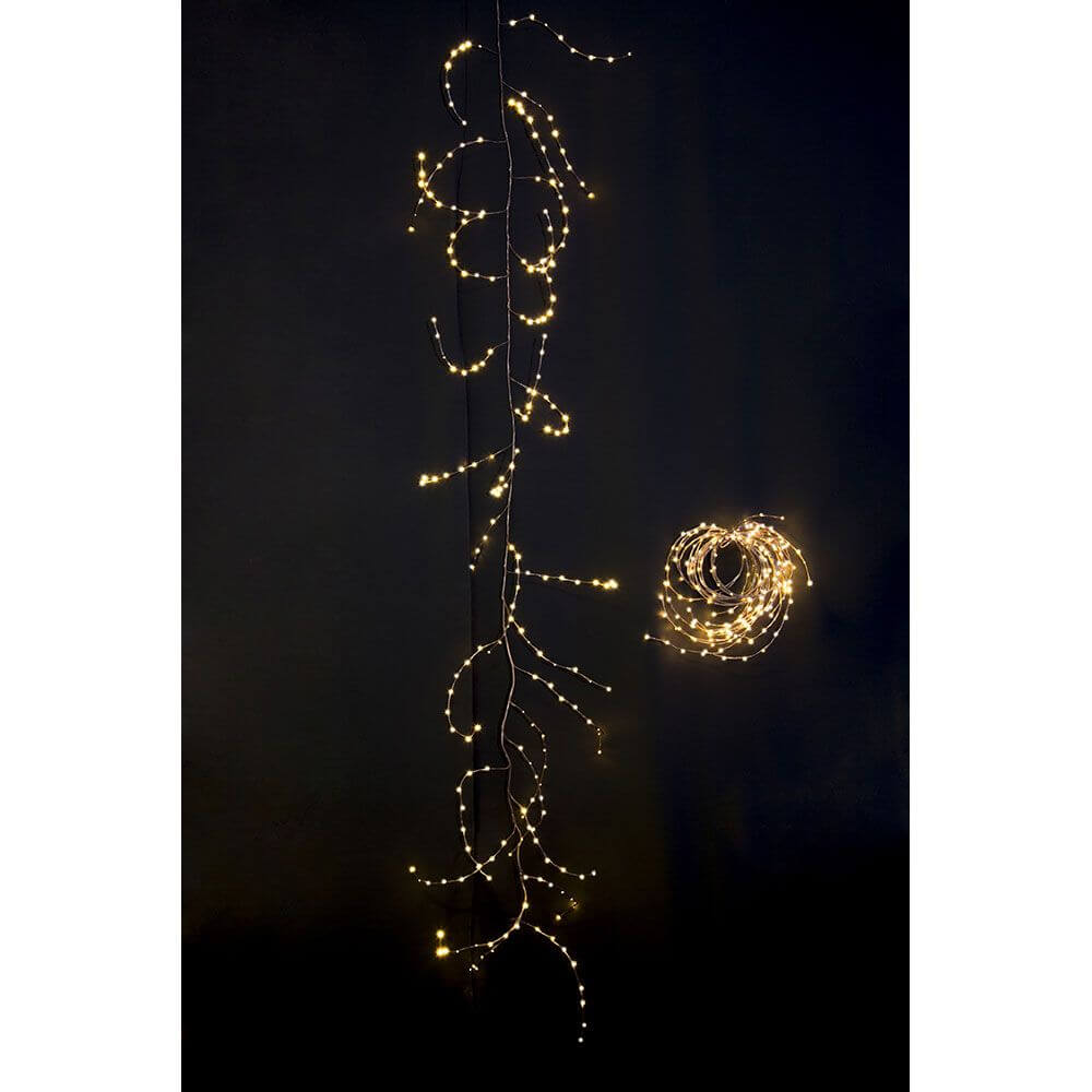 LED Dekoration variabel als Lichterkranz Lichtergirlande braun 240 Warmweiße Dioden IP44, filigrane Lichtergirlande in warmweißem Licht.