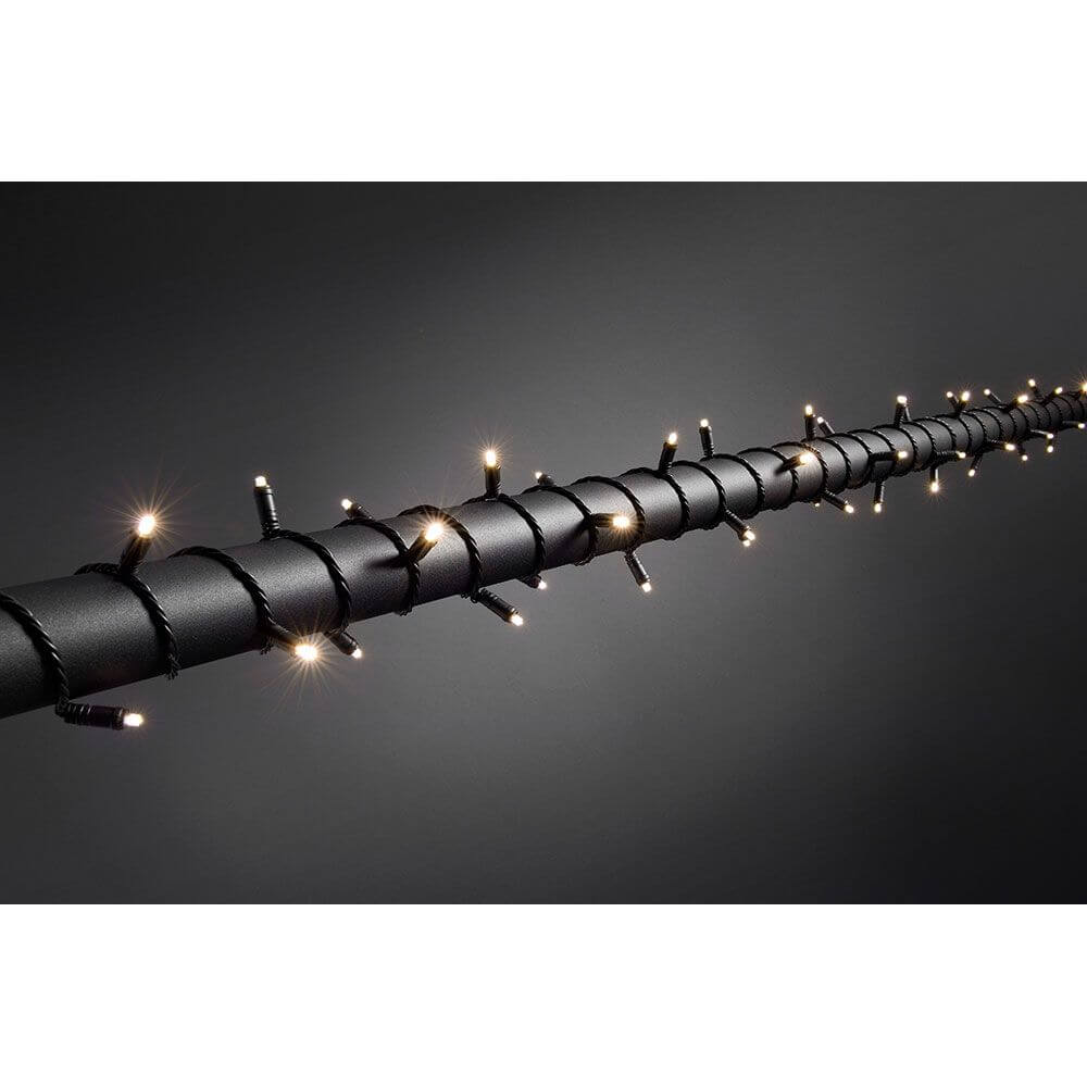 31m Micro LED Lichterkette mit 9h Timer IP67 120 Warmweiße Dioden IP44 auf schwarzem Hintergrund