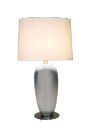 Tischleuchte Lambda Oval Grande mit grauem Keramikfuß, ovalem Design und cremefarbenem Stoffschirm, Frontansicht