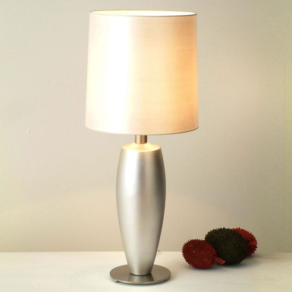 Moderne Tischleuchte Sigma, Keramik-Metall, Blattversilbert und vernickelt, elegantes Design.
