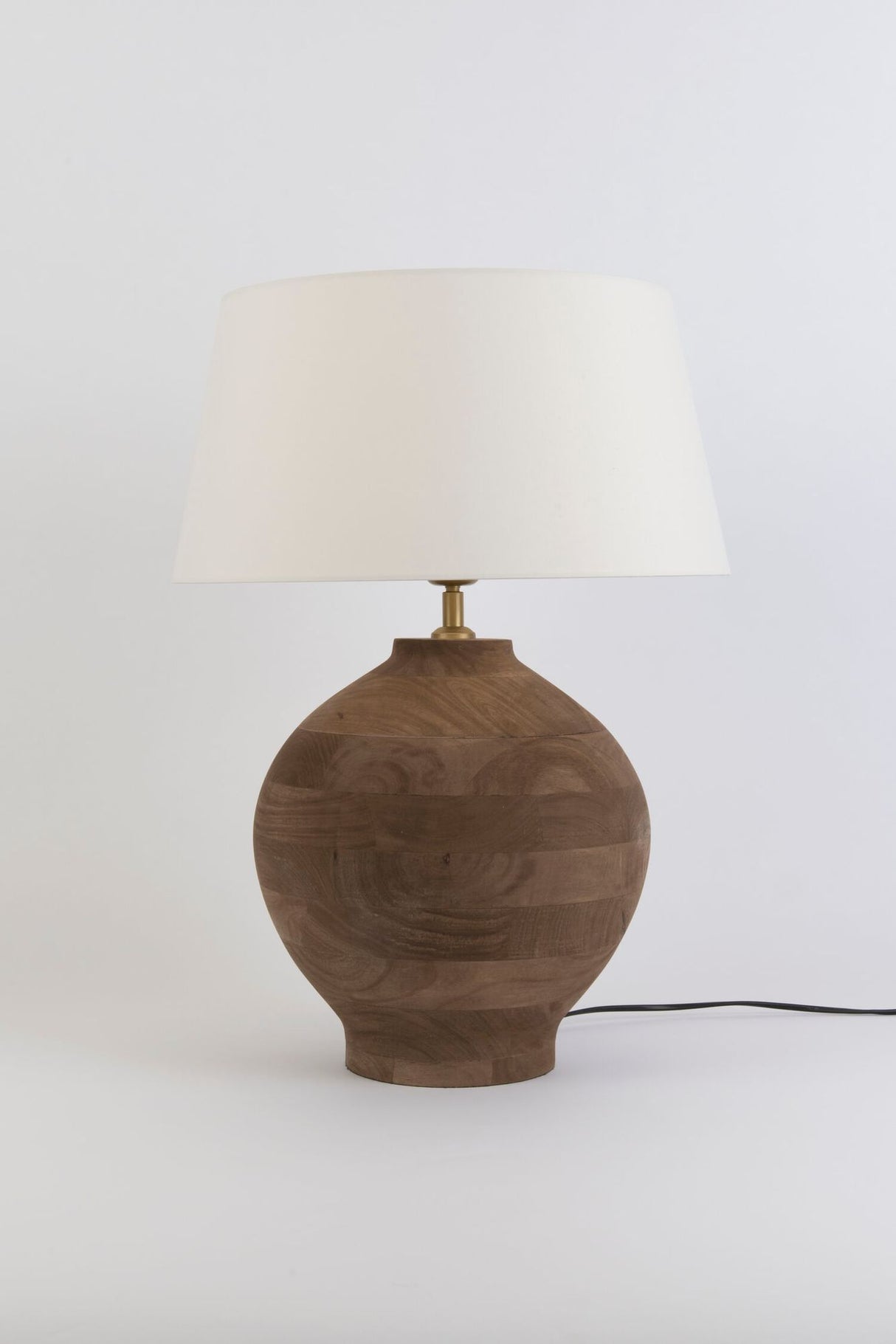 Bordlampe Soratte mangotræ ecru med rund skærm 
