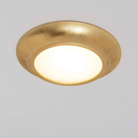 Candeeiro de teto de 2 luzes Spettacolo Cerâmica Dourado em design elegante com rebordo dourado e luz clara.